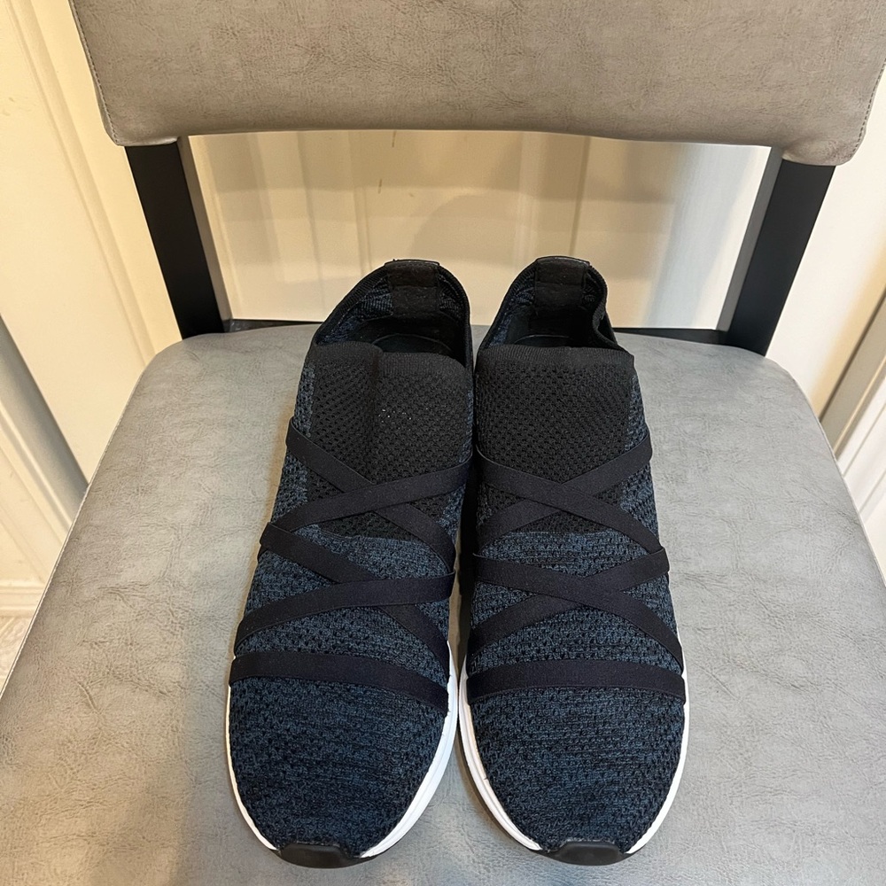 Eileen Fisher Women’s Xanady Sustainable Mesh Sneaker NWOB Size 8.5 - Picture 2 of 14
